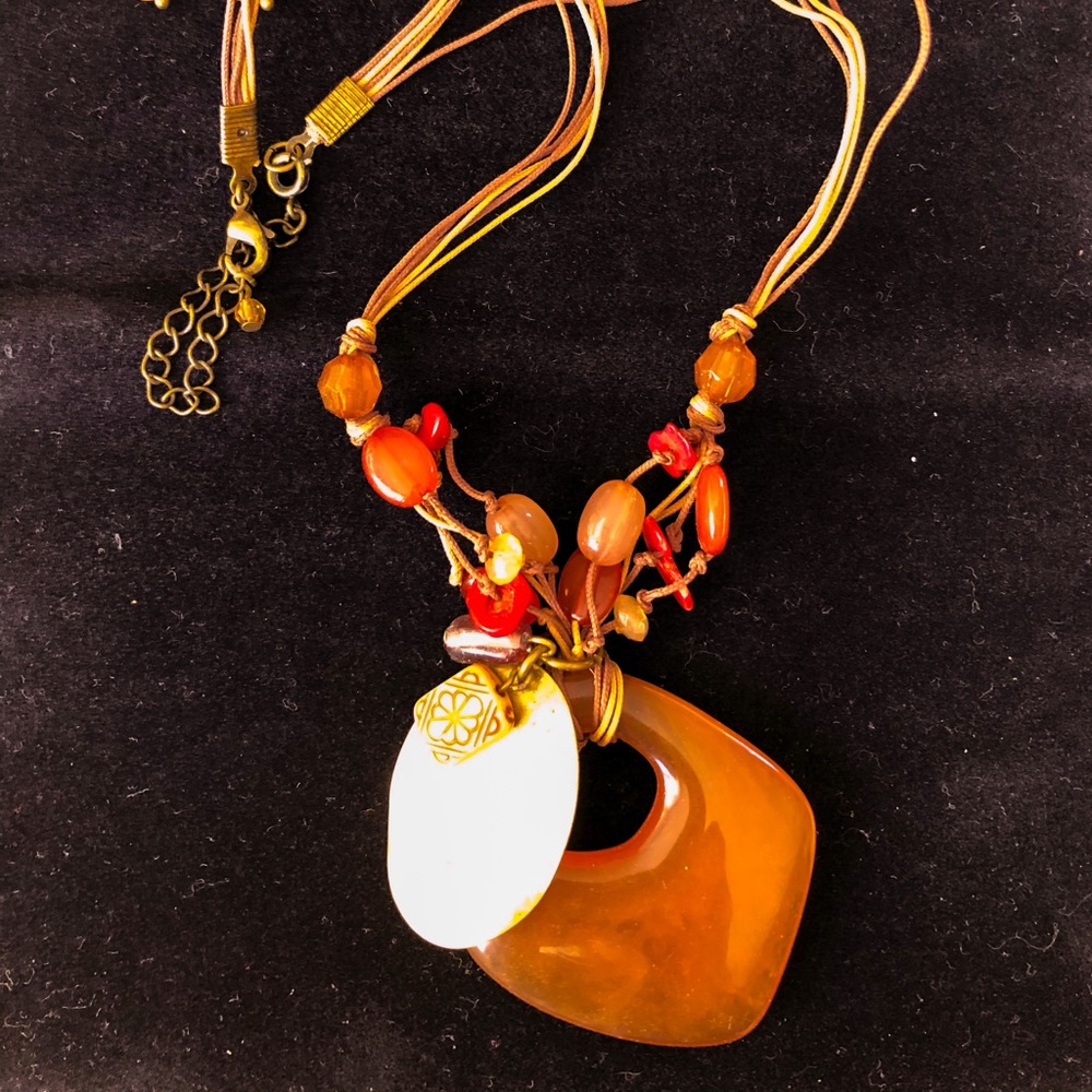 Avon Necklace & Earring Set